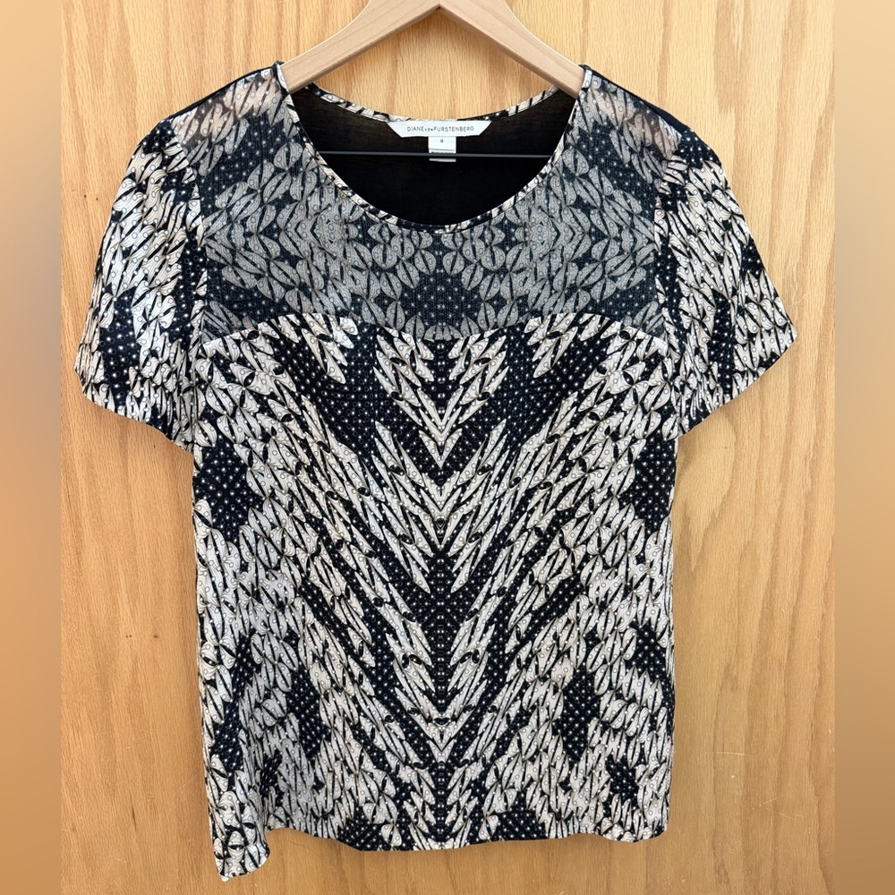DIANE VON FURSTENBERG Printed Scoop Neck T-Shirt